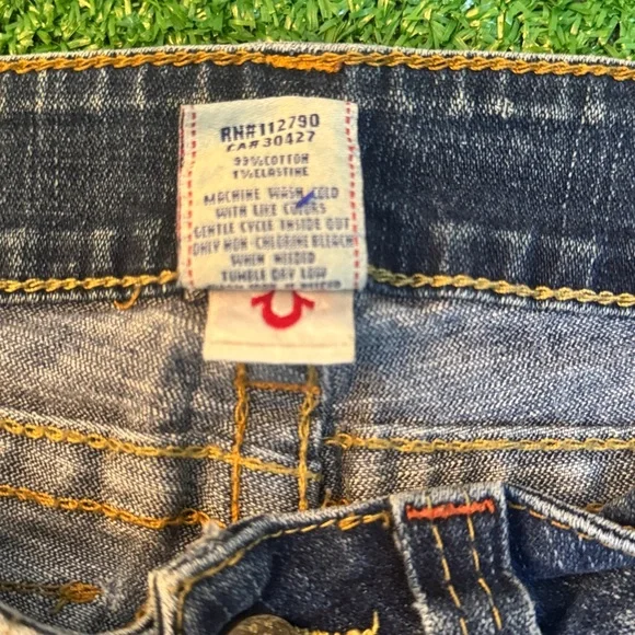 True Religion Blue Skinny Jeans with Vintage Appeal - Picture 5 of 8